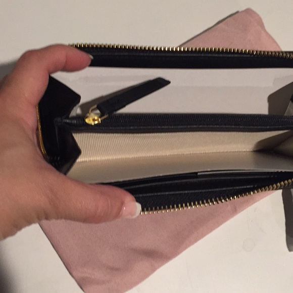 ❤️Radley London Zip Wallet ❤️ - Picture 4 of 5